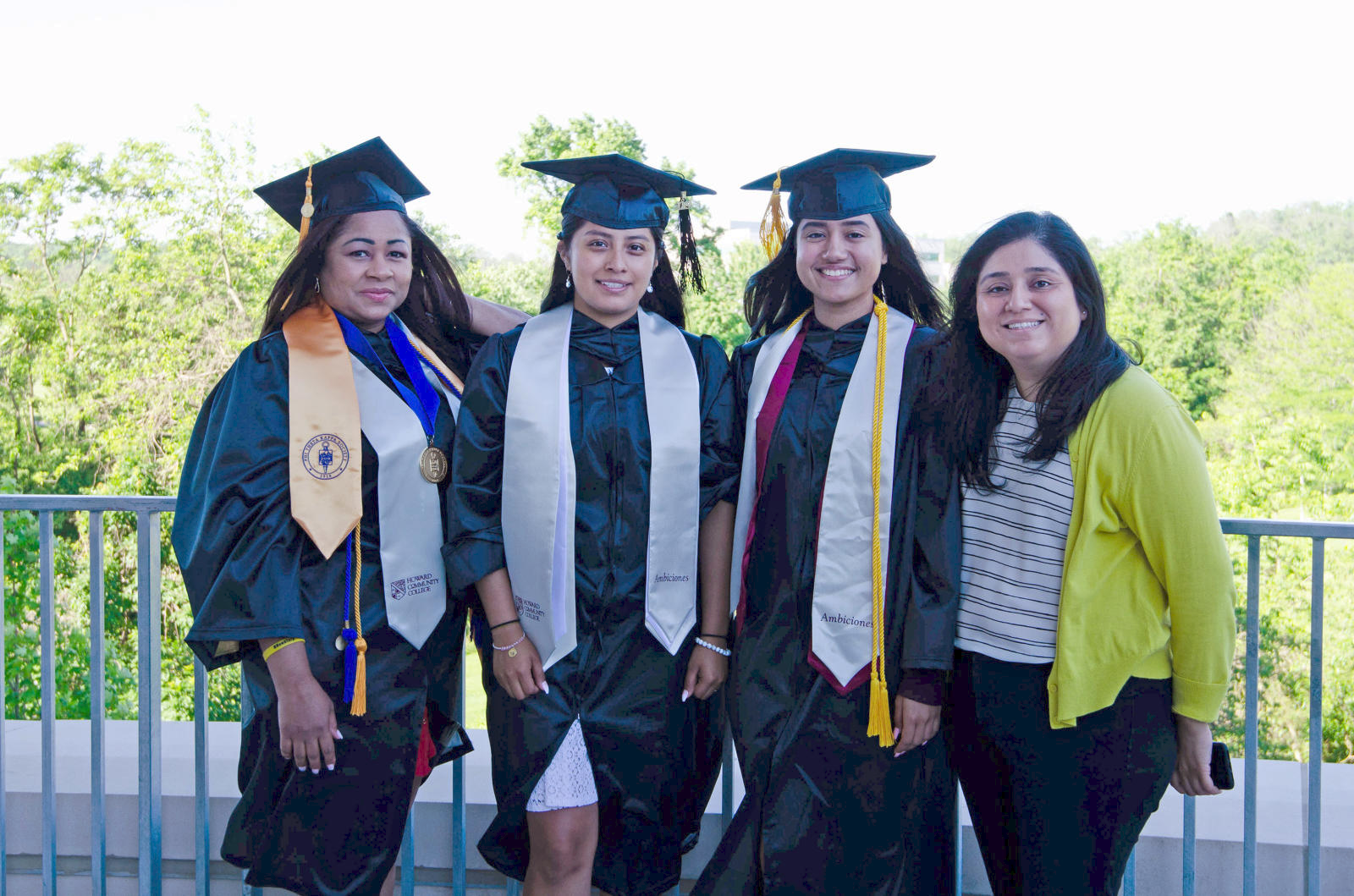 Ambiciones program graduates