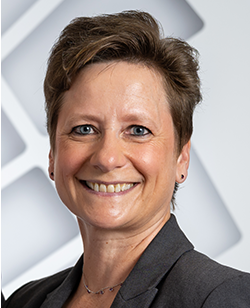 Headshot of Cyndi Gula