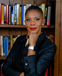 Daria Willis headshot