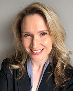 Kimberly Mentzel headshot