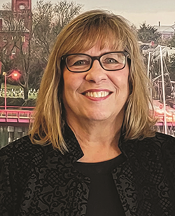 Headshot of Vicki Franz